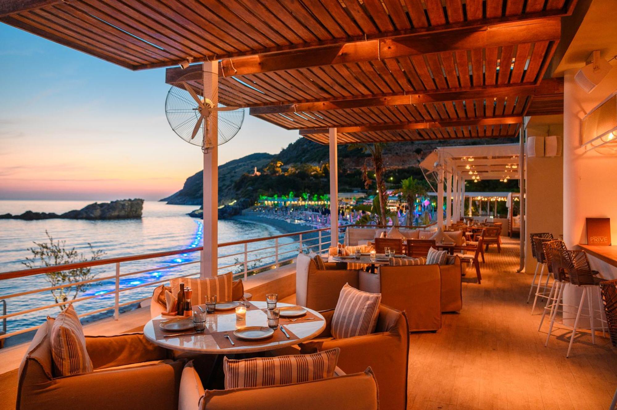 Folie Marine Club Hotel Jal