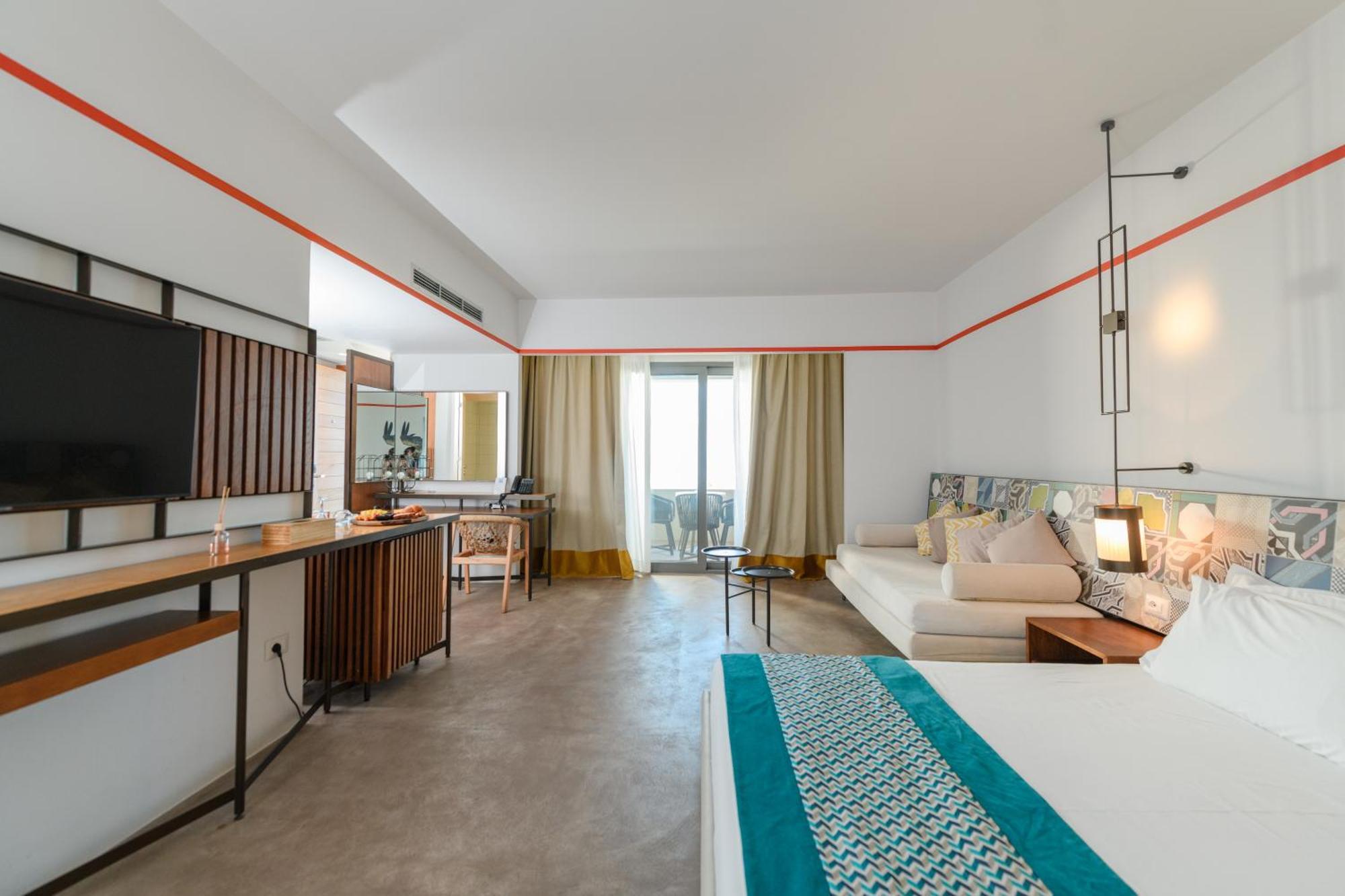 Folie Marine Club Hotel